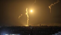 İsrail’in Gazze’de sivilleri hedef aldığı saldırılarda çok sayıda Filistinli öldü