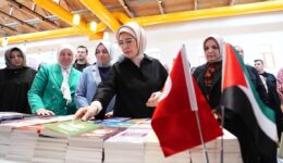 Emine Erdoğan’dan Şule Yüksel Şenler Vakfı Kitap ve Kültür Günleri etkinlik alanına ziyaret