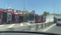 İstanbul’da seyir halindeki metrobüste yangın