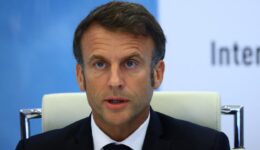 Macron, aşırı sağın ülkede “en yüksek mevkilere erişebileceği” konusunda uyardı